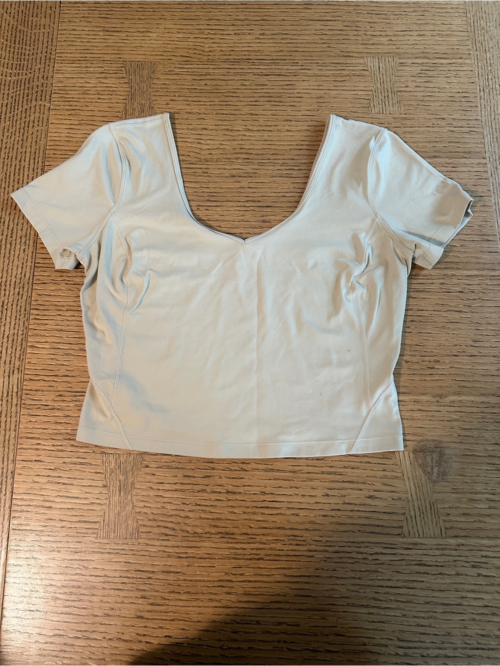 Lululemon Cream Short Sleeve Scoop Neck Top
